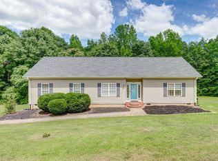 3241 Price House Rd, Woodruff, SC 29388