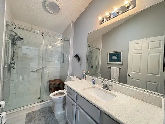 2909 Meadow Lawn Ln — Photo 8
