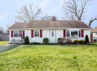 9 Louis Ave, Middlesex, NJ 08846