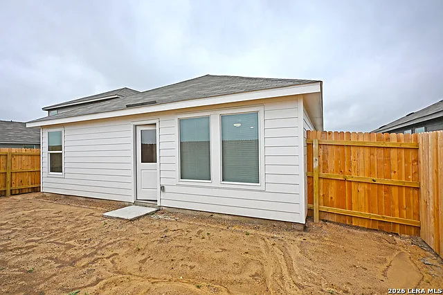 2415 Shady Grv — Photo 21