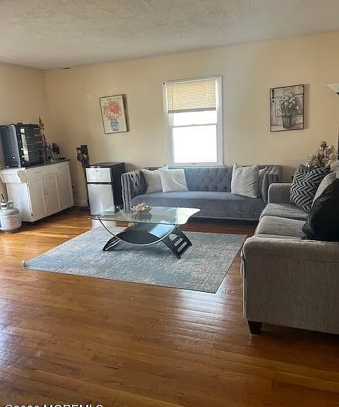 319 Roosevelt Ave — Photo 4