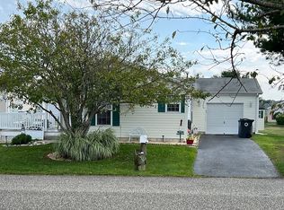 7 Rocky Hill Rd, Manahawkin, NJ 08050