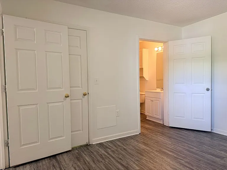 2031 Wolfmill Dr #103 — Photo 13