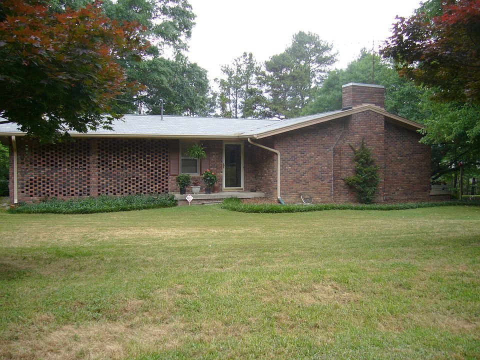 Front of all brick home
