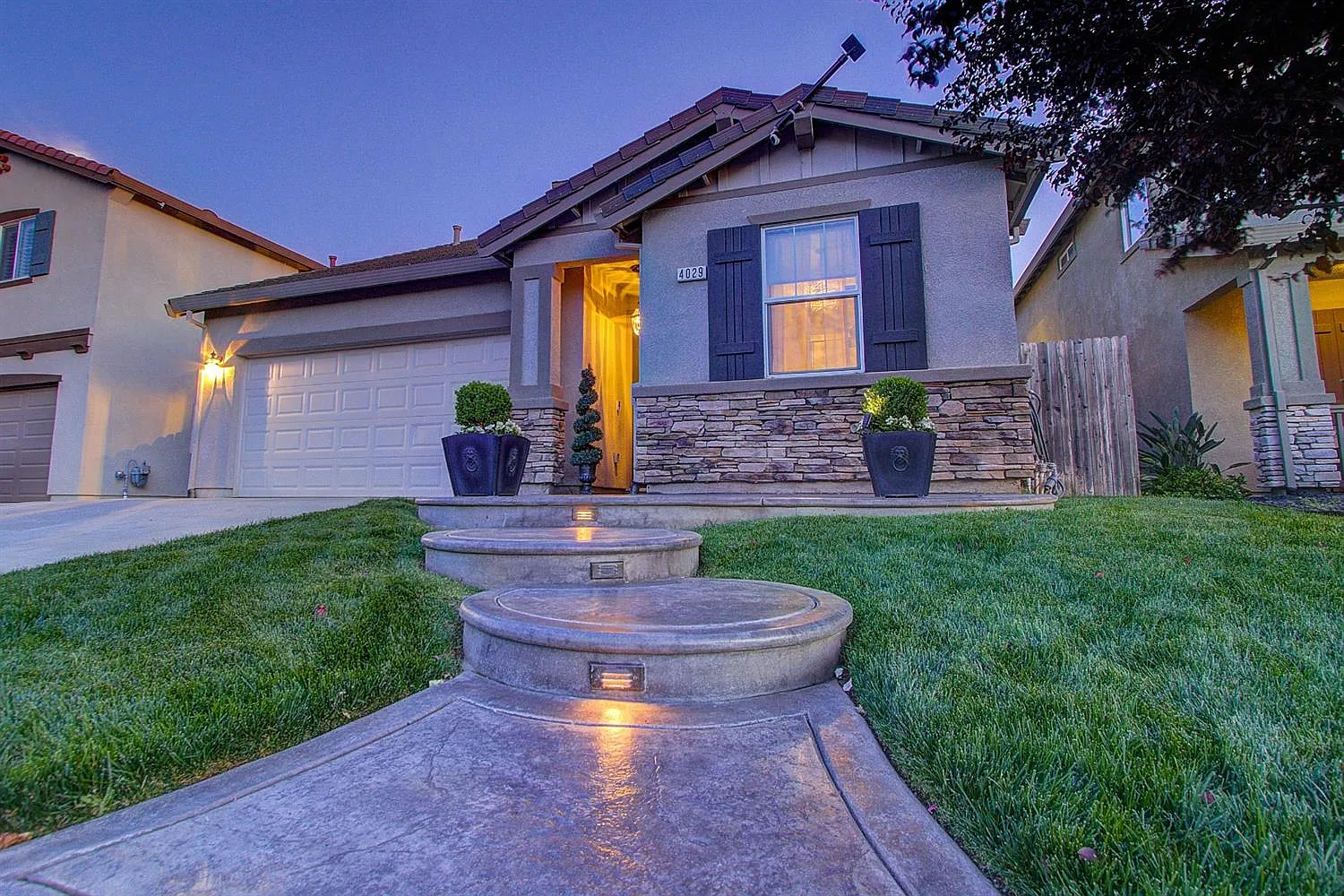 4029 Branigan Lake Way photo 1