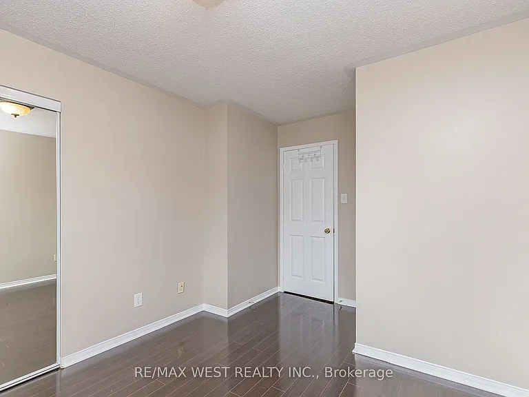 4975 Southampton Dr #218 — Photo 19