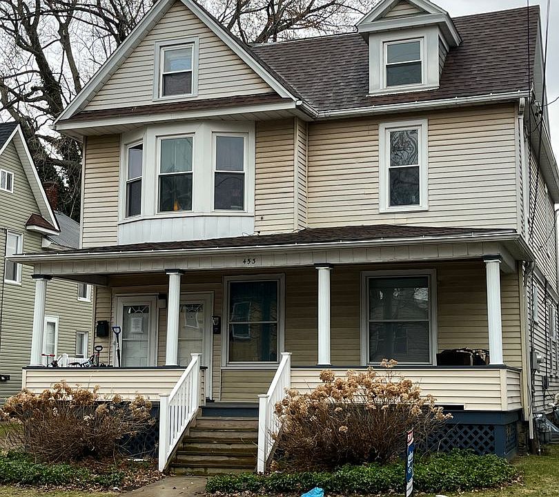 1st image of 453 W 5th St #1