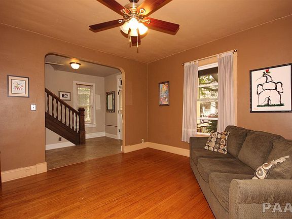 4th image of 1307 W Parkside Dr