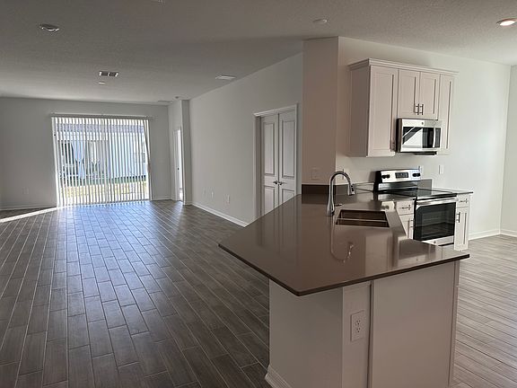 3rd image of 1923 Pond Pine Ct