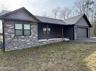 1165 Hargis Rd, Grimsley, TN 38565