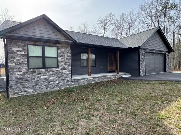 1165 Hargis Rd, Grimsley, TN 38565