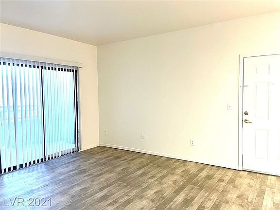 3rd image of 8250 N Grand Canyon Dr Unit 1095