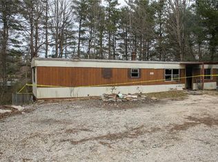 123 Trailing Vine Ln, East Flat Rock, NC 28726