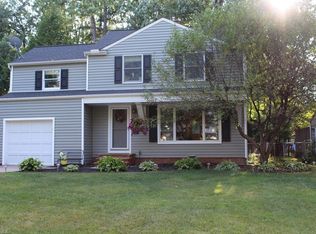 1244 Croyden Rd, Lyndhurst, OH 44124