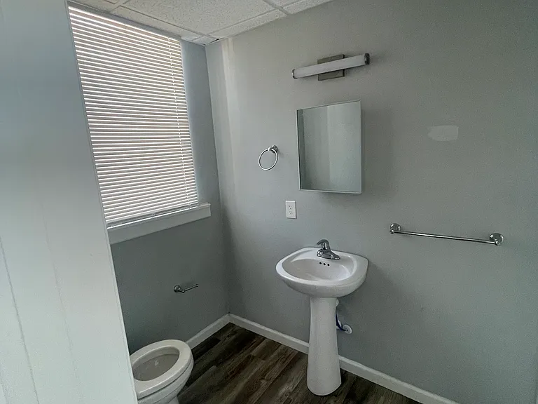 17 W Marshall St #208 — Photo 2