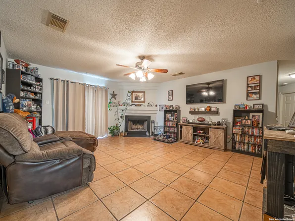 11002 Stagwood Pass, San Antonio, TX 78254