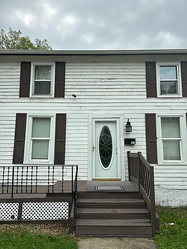 218 Oakwood Ave Photo 1