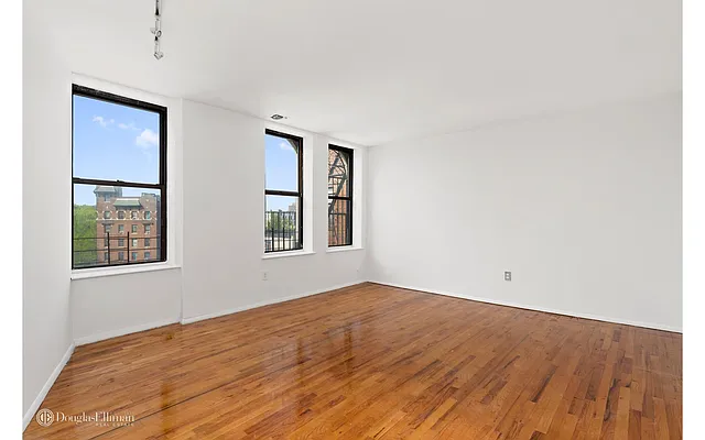 Rented by Douglas Elliman | media 16