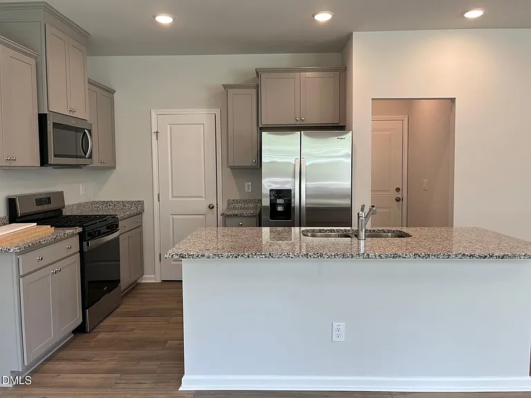 2320 Sun Vibes Way — Photo 8