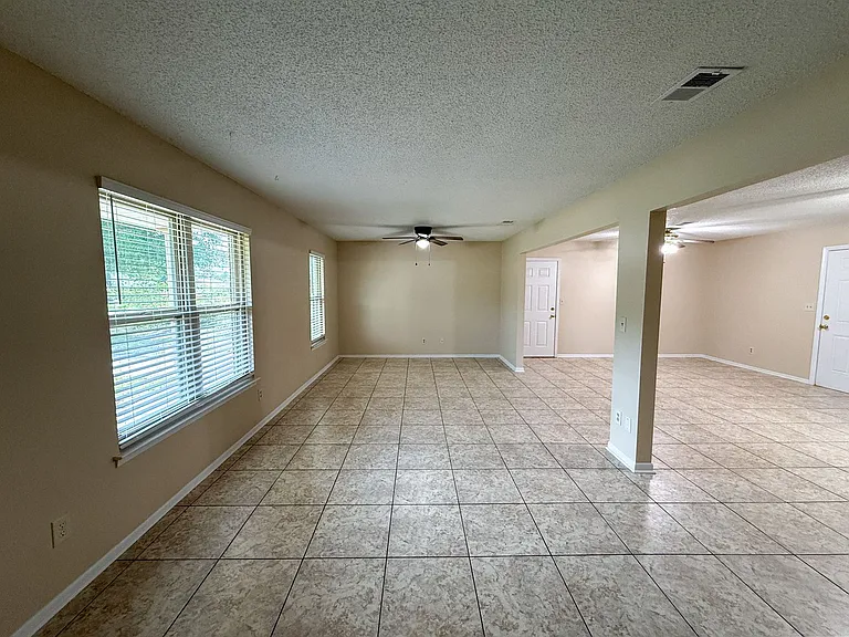 7724 Rustling Pines Dr — Photo 3