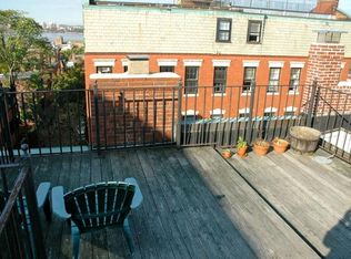 109 Myrtle St #2, Boston, MA 02114