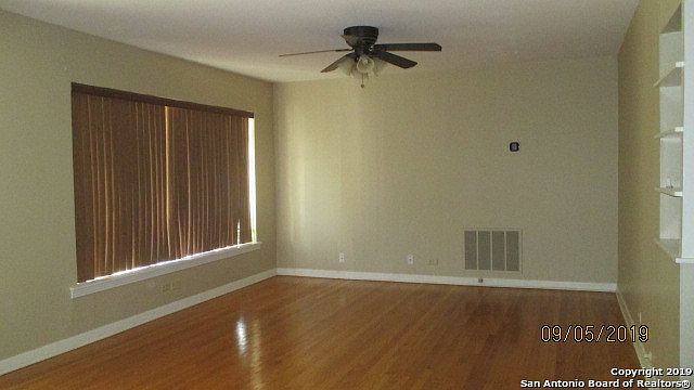 2nd image of 375 Sutton Dr
