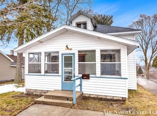 8898 Stebbins St, Montague, MI 49437