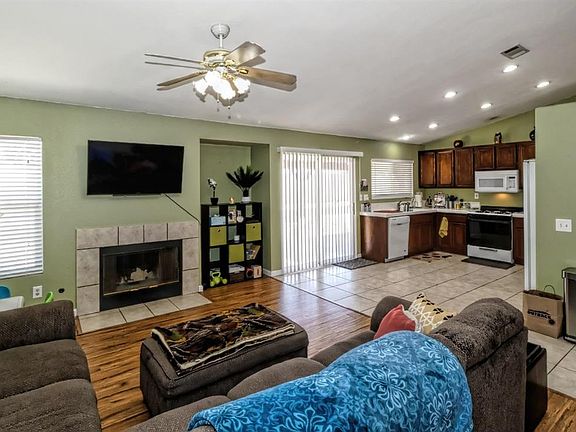 2nd image of 12526 Lucero Dr