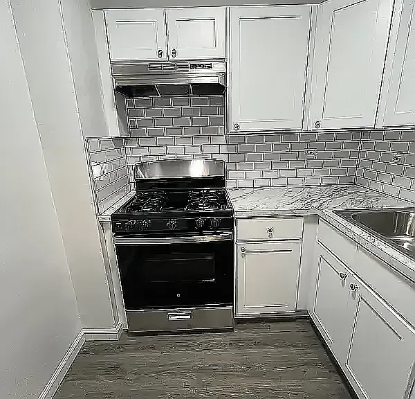 3215 Avenue H #7G — Photo 6