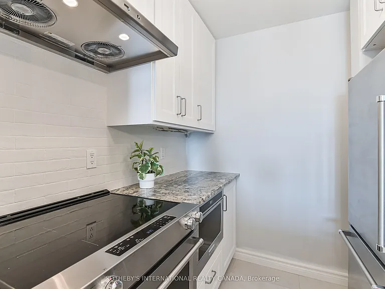 323 Richmond St E #1208 — Photo 14