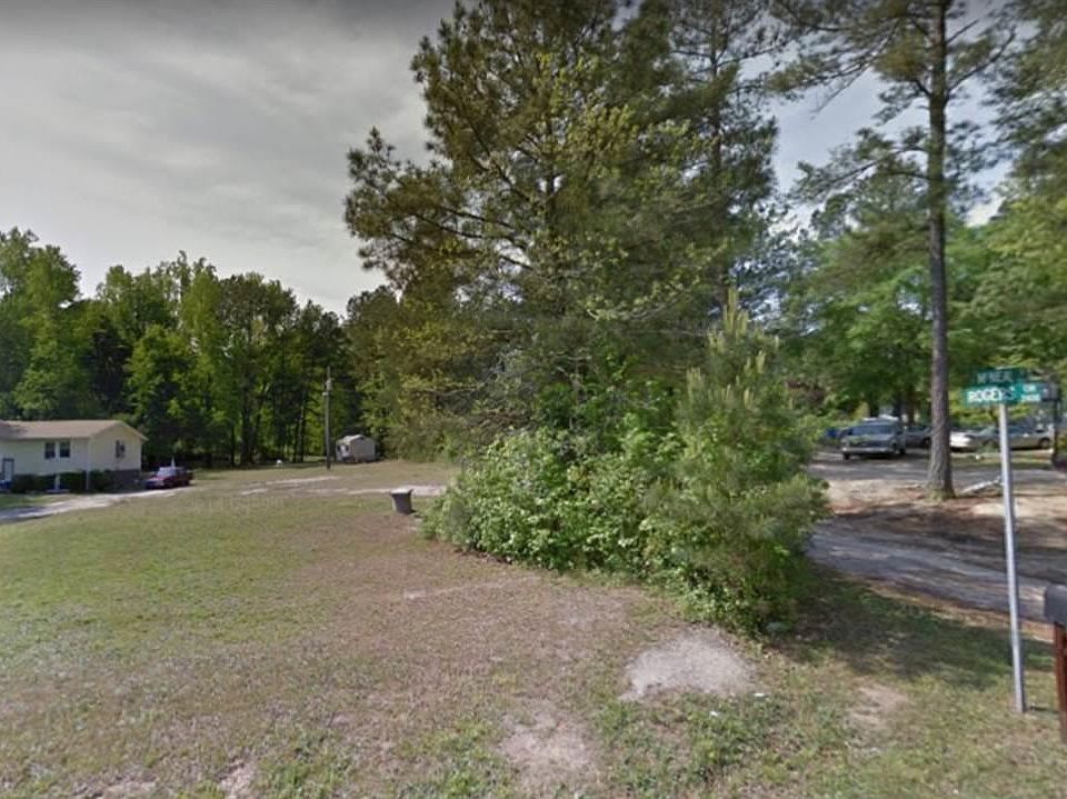 1st image of 2416 Rogers Cir