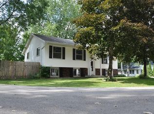 3118 Spring Dr, Burlington, WI 53105