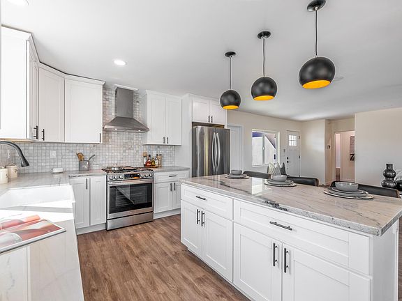 2nd image of 4569 Highland Ave #1