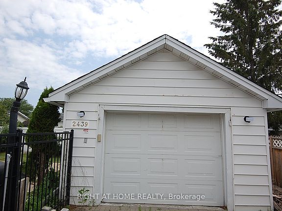 3rd image of 2439 Raymond St