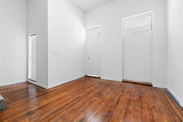 Rented by REAL New York | media 4