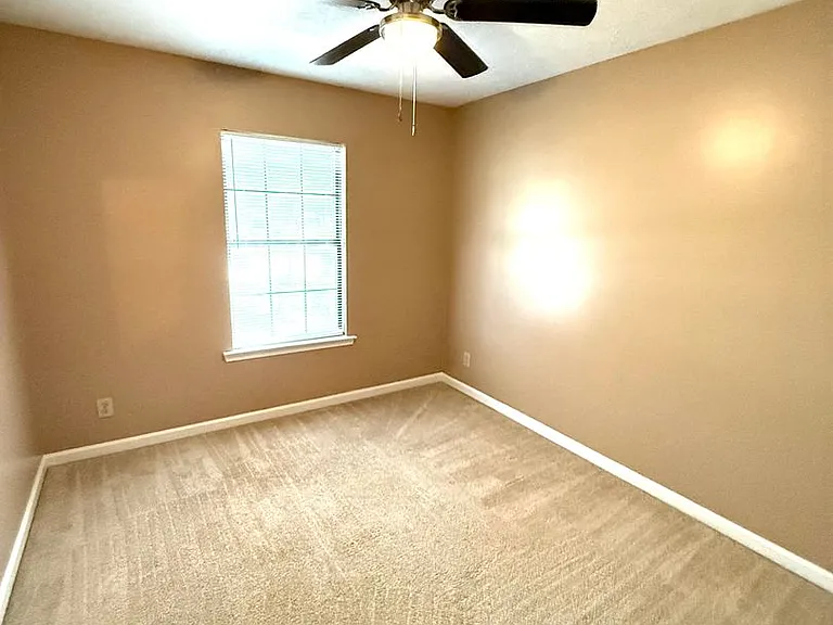 5720 Worchester Dr — Photo 5