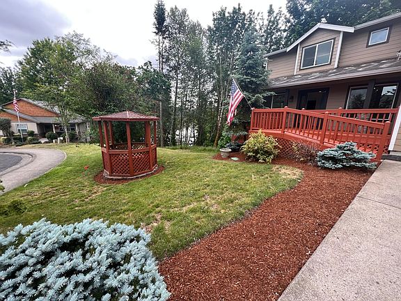 3rd image of 118 Surfview Dr