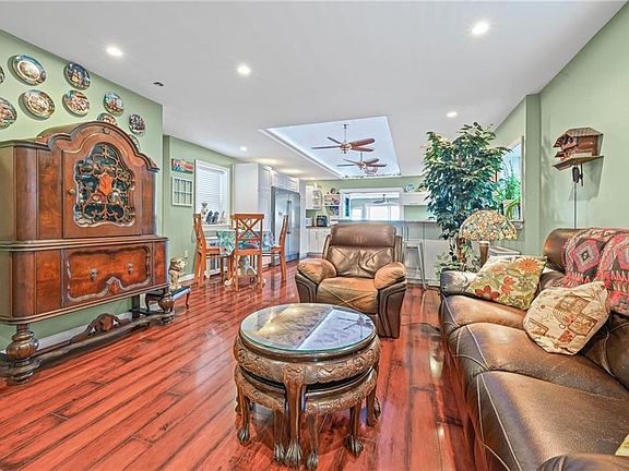 2nd image of 12-34 Cross Bay Blvd