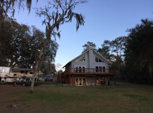 292 Cue Lake Dr, Hawthorne, FL 32640