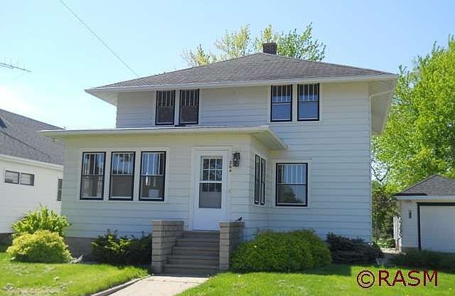 1st image of 264 E 11th St