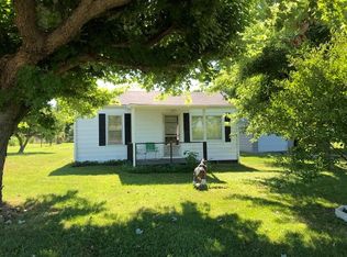 1008 S Whitney Rd, Muncie, IN 47302