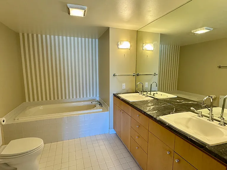 1388 Gough St #907 — Photo 17