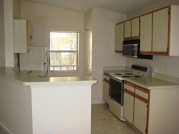 2nd image of 9999 Summerbreeze Dr APT 902
