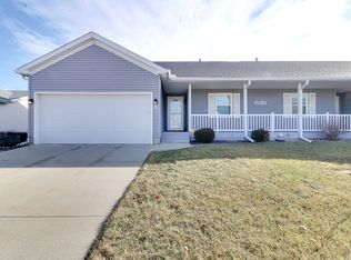 1503 Oakbrook Dr APT B, Bloomington, IL 61704