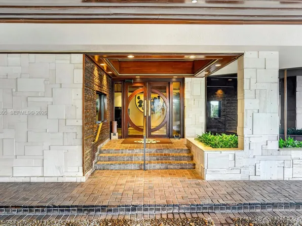 1 Grove Isle Dr APT 506, Miami, FL 33133