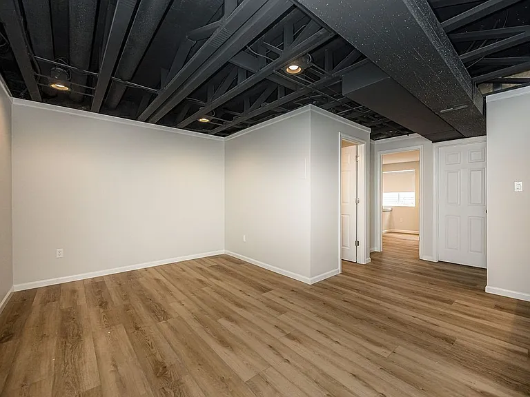114 Willott Square Dr — Photo 13