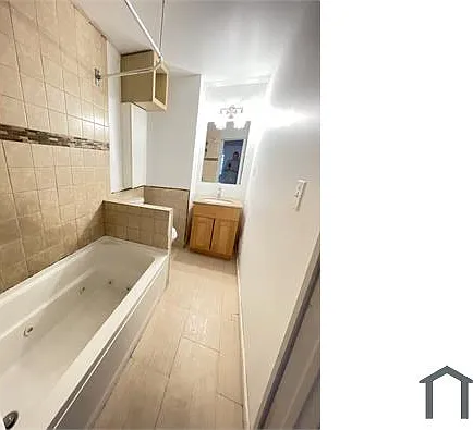 1226 Wallace St — Photo 9