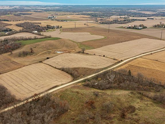 4th image of 44th Ave