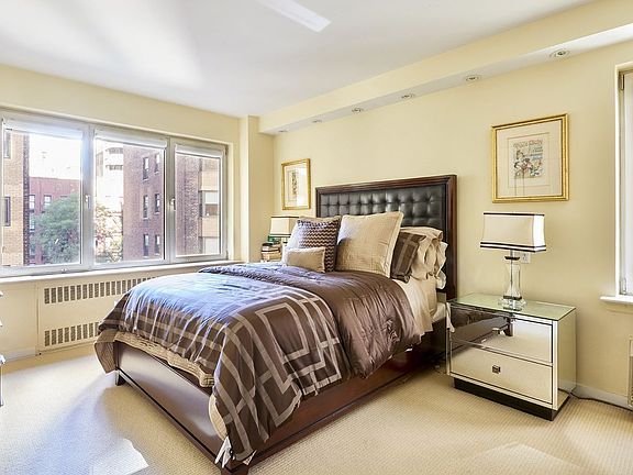 4th image of 45 E End Ave APT 5A
