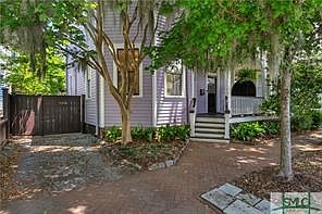 3rd image of 104 Brady St